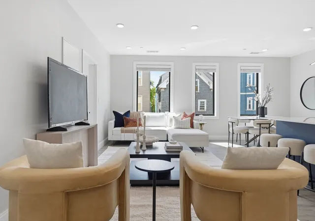 4th image of 656 Saratoga #311, Boston, MA 02128 | MLS# 73541109