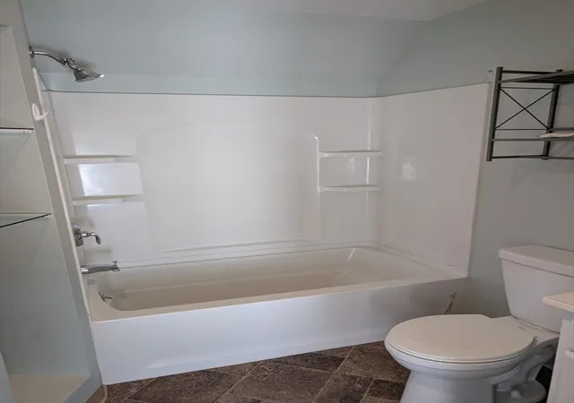 32nd image of 644 Pine Street, Manchester, NH 03104 | MLS# 73546681
