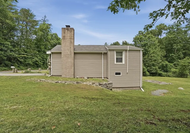 5th image of 61 Flagg Swamp Rd, East Freetown, MA 02717 | MLS# 73536278