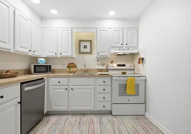 4th image of 163 Center Street #4, Dennis Port, MA 02639 | MLS# 73550204