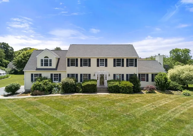 Homes for sale in Northbridge, MA | 132 Tipperary Dr, Northbridge, MA 01588 | MLS# 73542431