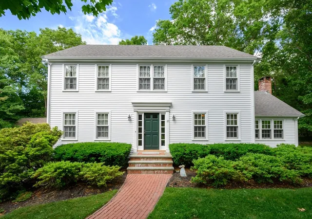 Homes for sale in Hingham, MA | 23 Del Prete Dr, Hingham, MA 02043 | MLS# 73537377