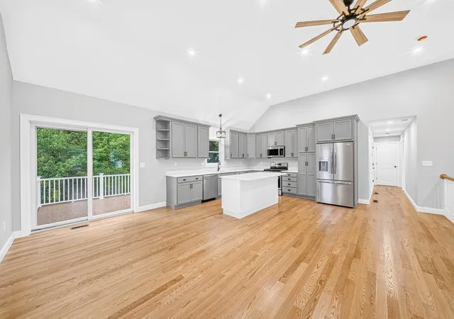 Photo 3 of Single family home for sale at 6 Mchugh Ave, Billerica, MA 01821 | MLS# 73554196 | Listing updated on 2026-09-09