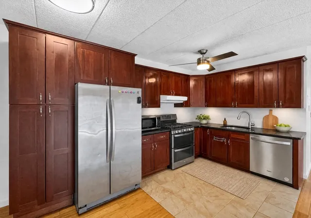 Photo 2 of Condo for sale at 20 Skyline Dr #11, Braintree, MA 02184 | MLS# 73563484 | Listing updated on 2026-09-17