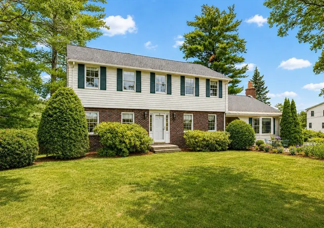 1st image of 27 Church Ln, Burlington, MA 01803 | MLS# 73566301