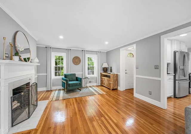 3rd image of 168 Lowell St, Andover, MA 01810 | MLS# 73568266