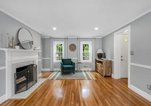 4th image of 168 Lowell St, Andover, MA 01810 | MLS# 73568266