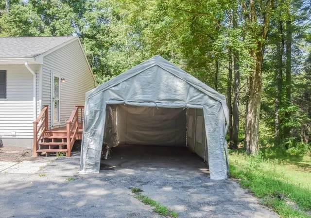 Photo 4 of Sale Pending at 1188 W Brookfield Rd, New Braintree, MA 01531 | MLS# 73561204 | Listing updated on 2026-08-31