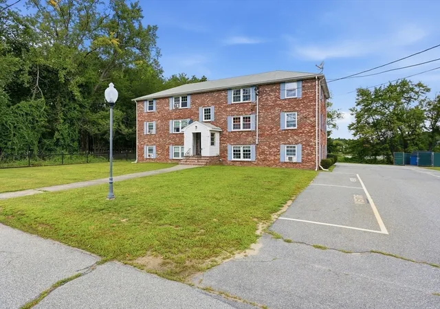 Photo 2 of Condo for sale at 23 Frank St #6, Dracut, MA 01826 | MLS# 73568892 | Listing updated on 2026-08-31