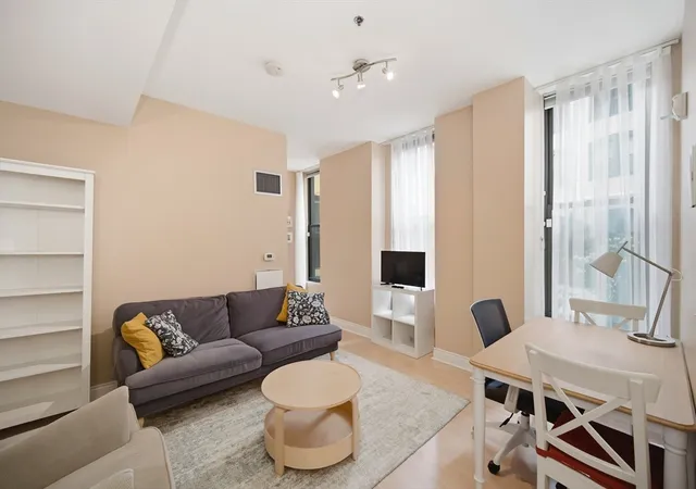 2nd image of 4 Charlesgate E #107, Boston, MA 02215 | MLS# 73557884