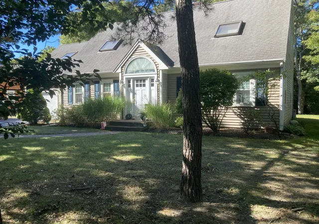 Photo 1 of Single family home for sale at 37 Sq Rigger Ln, Hyannis, MA 02601 | MLS# 73595292 | Listing updated on 2026-10-30