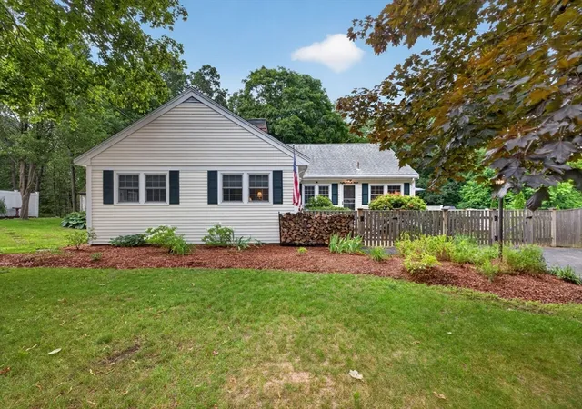 Photo 3 of Sale Pending at 80 School St, Hanover, MA 02339 | MLS# 73557746 | Listing updated on 2026-10-03