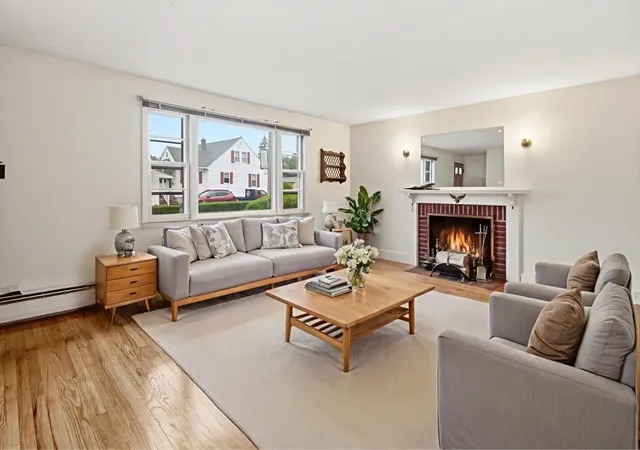 2nd image of 5 Seneca St, Methuen, MA 01844 | MLS# 73540271