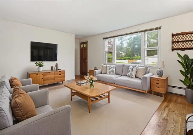 3rd image of 5 Seneca St, Methuen, MA 01844 | MLS# 73540271
