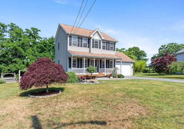 Homes for sale in Somerset, MA | 15 Dolphin Cir, Somerset, MA 02726 | MLS# 73543260