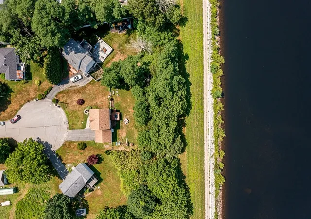 Homes for sale in Somerset, MA | 15 Dolphin Cir, Somerset, MA 02726 | MLS# 73543260