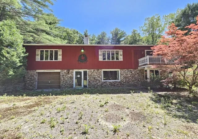 Photo 2 of Sale Pending at 135 Peck Brothers Rd, Monson, MA 01057 | MLS# 73554887 | Listing updated on 2026-09-10