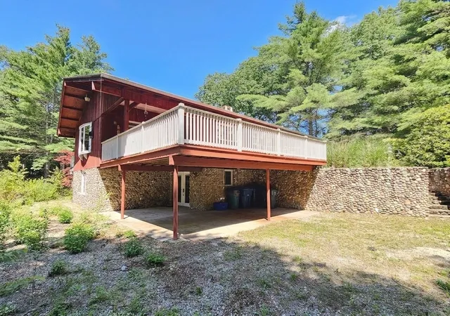 Photo 4 of Sale Pending at 135 Peck Brothers Rd, Monson, MA 01057 | MLS# 73554887 | Listing updated on 2026-09-10