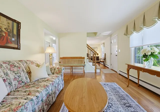 3rd image of 141 Russell Road, Framingham, MA 01702 | MLS# 73557014