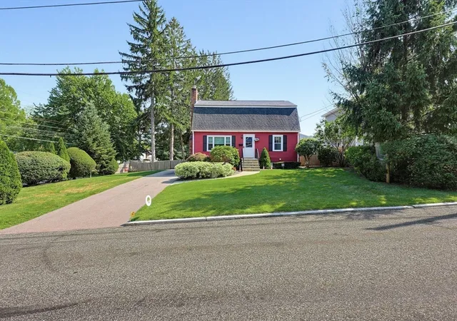 41st image of 141 Russell Road, Framingham, MA 01702 | MLS# 73557014