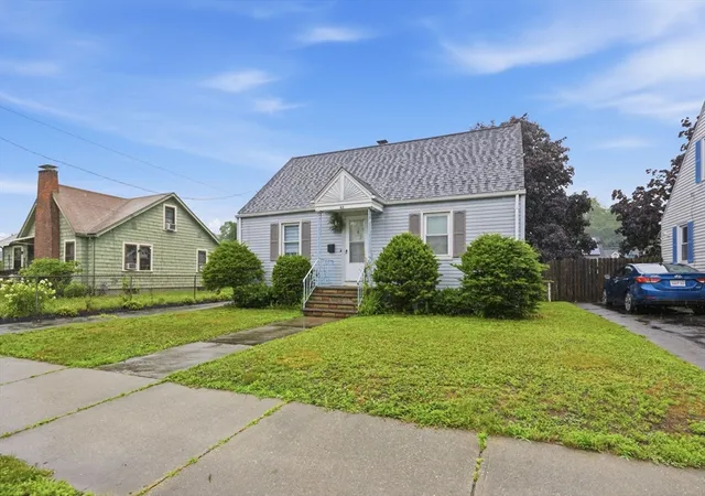 3rd image of 63 Fordham St, Springfield, MA 01104 | MLS# 73546821