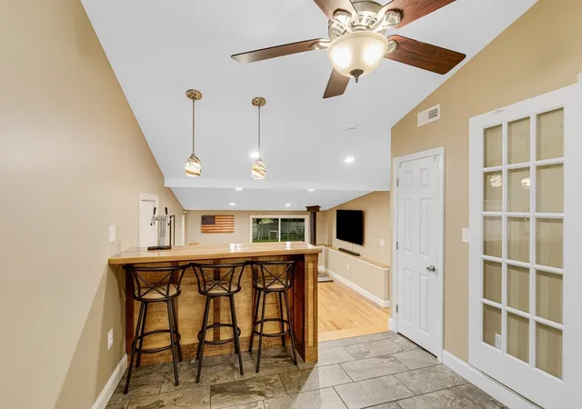 3rd image of 231 Haverhill St, Rowley, MA 01969 | MLS# 73552116