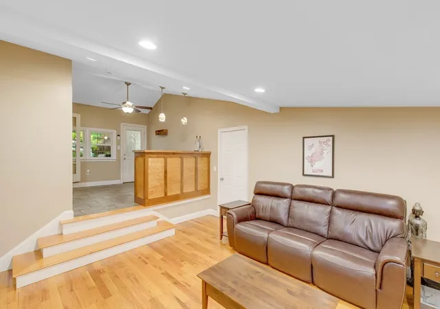 4th image of 231 Haverhill St, Rowley, MA 01969 | MLS# 73552116