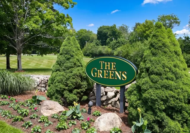 1st image of 30 Brassie Way #30, North Reading, MA 01864 | MLS# 73530306