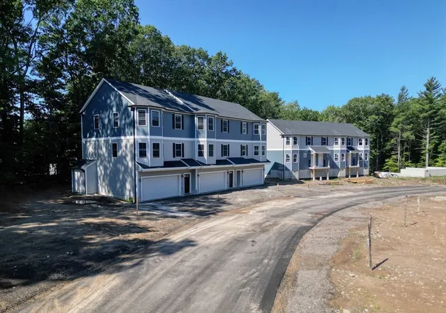 Photo 2 of Condo for sale at 299 Quincy St #3, Holbrook, MA 02343 | MLS# 73559365 | Listing updated on 2026-09-16