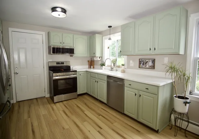 Photo 3 of Single family home for sale at 4 Williams Rd, Sturbridge, MA 01566 | MLS# 73565327 | Listing updated on 2026-09-17
