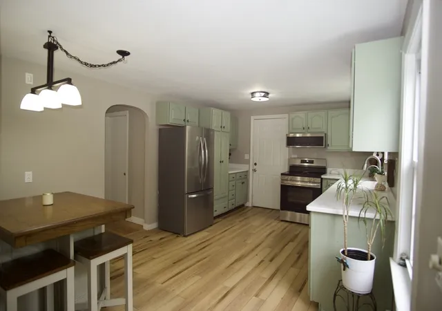 Photo 3 of Single family home for sale at 4 Williams Rd, Sturbridge, MA 01566 | MLS# 73565327 | Listing updated on 2026-09-17