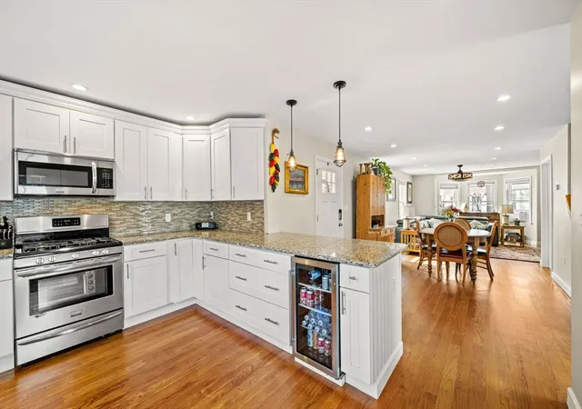 Photo 2 of Single family home for sale at 15 Beacon St, Salem, MA 01970 | MLS# 73564499 | Listing updated on 2026-08-26