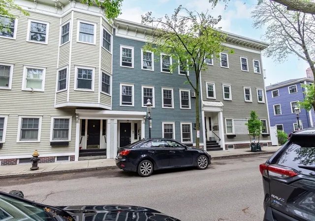 Listing Photo 2 - Condo for sale in building located at 34 Washington St, Arlington, MA 02129 - Unit #1A