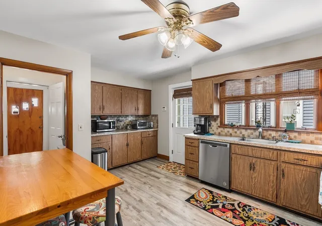 Listing Photo 5 - Condo for sale in building located at 27 Peirce Ave, Everett, MA 02149