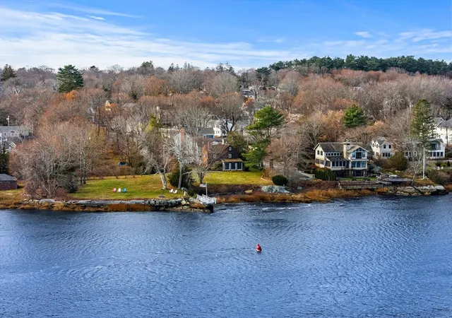 1st image of 1 Jefferson St, Newburyport, MA 01950 | MLS# 73459612
