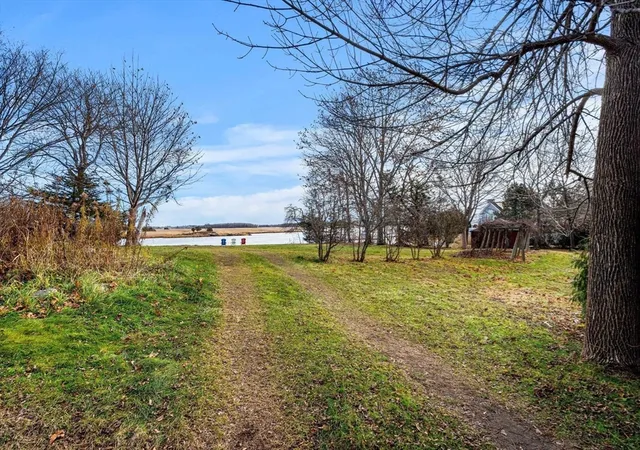 2nd image of 1 Jefferson St, Newburyport, MA 01950 | MLS# 73459612