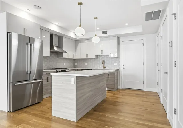 Photo 5 of Condo for sale at 40 Westmoreland St #2, Dorchester Center, MA 02124 | MLS# 73539232 | Listing updated on 2026-08-20