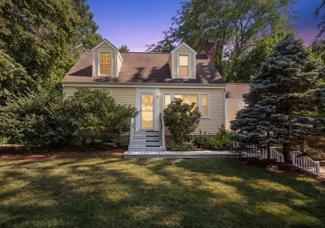 2nd image of 167 Glezen Ln, Wayland, MA 01778 | MLS# 73545636