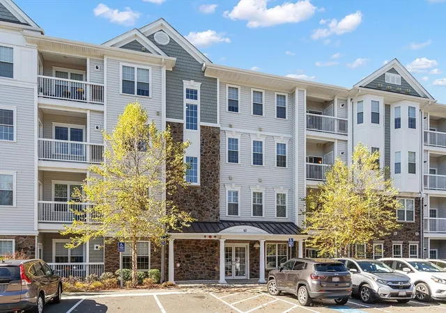 1st image of 62 Abigail Road #3004, Reading, MA 01867 | MLS# 73449371