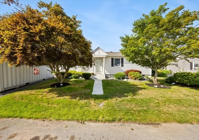 3rd image of 82 Midland Rd, Somerset, MA 02726 | MLS# 73550319