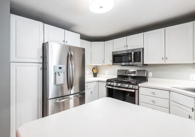 Homes for sale in Grafton, MA | 42 John Dr #42, Grafton, MA 01536 | MLS# 73526178