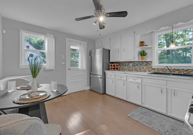 5th image of 187 Campbell Dr, Lowell, MA 01851 | MLS# 73568187