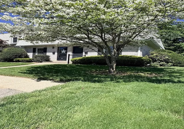 Homes for sale in Agawam, MA | 74 Plantation Dr #74, Agawam, MA 01001 | MLS# 73543264