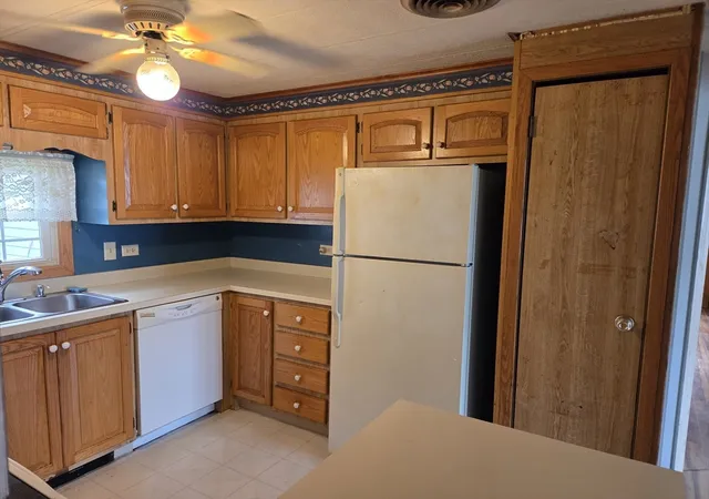 Photo 4 of Manufactured home for sale at 78 Sonia Dr, Marlborough, MA 01752 | MLS# 73568670 | Listing updated on 2026-09-29