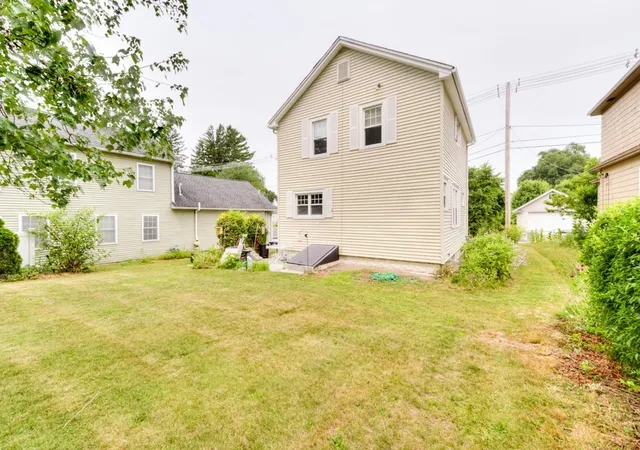 35th image of 62 Rolfe Ave, Shrewsbury, MA 01545 | MLS# 73550294