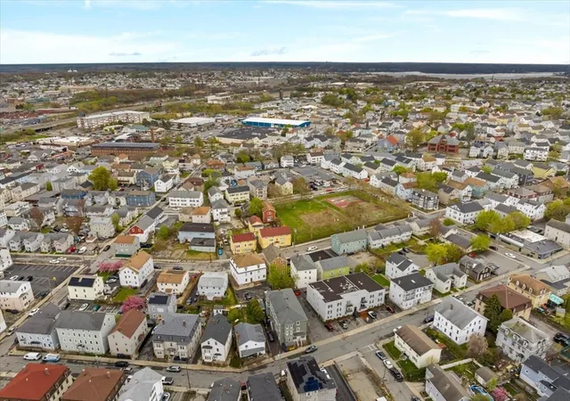 Listing Photo 4 - Condo for sale in building located at 516-520 3rd St, Fall River, MA 02721