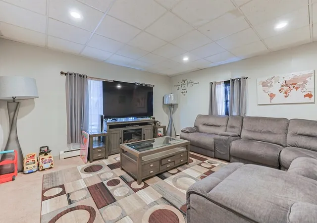 4th image of 118 Maple St, Needham, MA 02492
