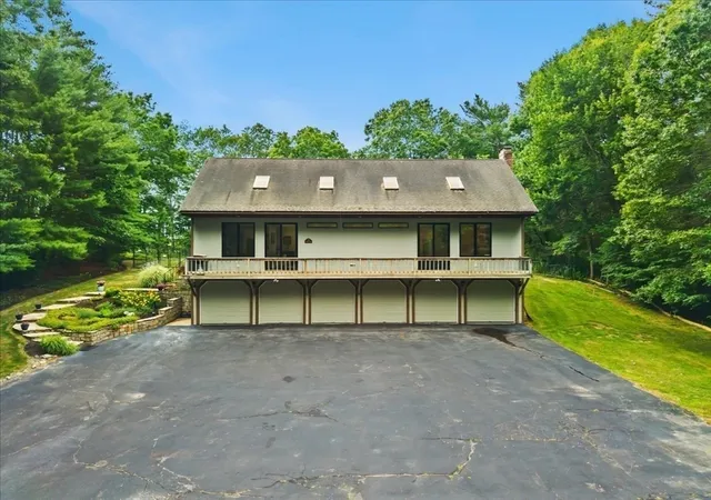 Homes for sale in East Bridgewater, MA | 10 Kathy Ln, East Bridgewater, MA 02333 | MLS# 73544934