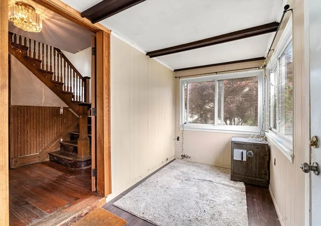Photo 3 of Sale Pending at 29 Eastern Ave, Beverly, MA 01915 | MLS# 73569174 | Listing updated on 2026-09-15