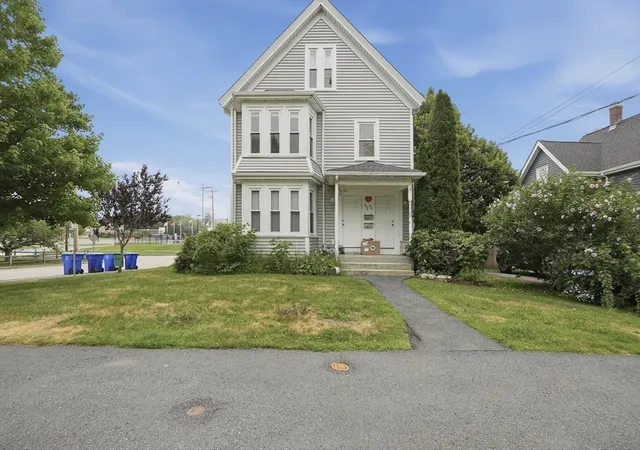1st image of 152 154 Reed St, Rockland, MA 02370 | MLS# 73551192